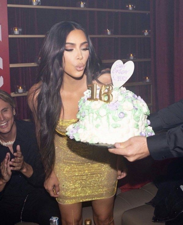 khlokyls's tweet photo. happy birthday to the most iconic kimberly!! i love you keeks ❤️ https://t.co/aCWgWNSfTg