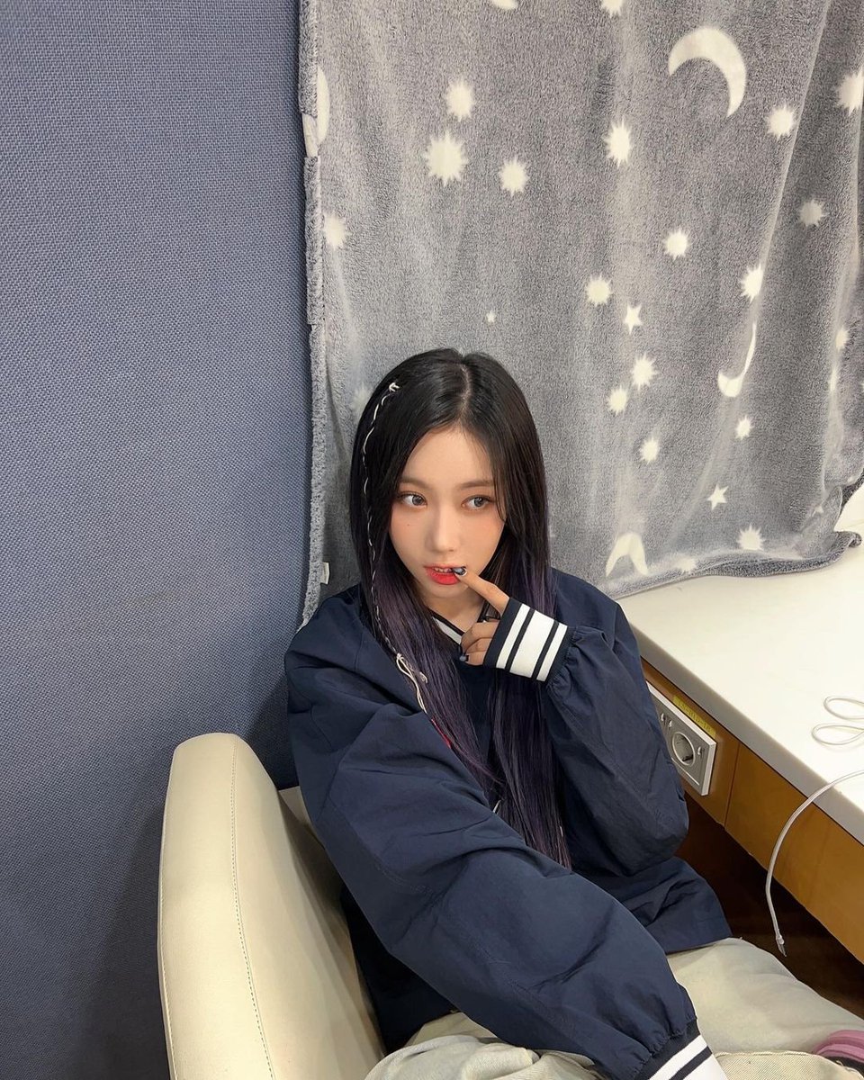 InsomniasBrasil's tweet photo. #DREAMCATCHER #드림캐쳐
#Dreamcatcher_VISION
#DreamcatcherComeback
#Apocalypse_FollowUs
#HANDONG #한동 https://t.co/AVGmVN1giN