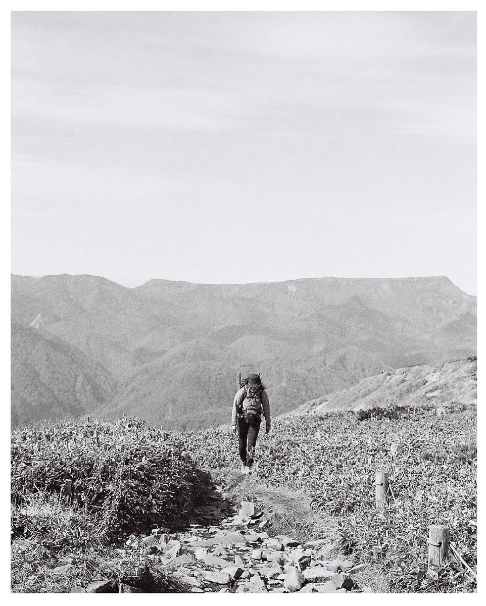 ⛰
#blackandwhitephotography

#平標山 #仙ノ倉山 #上信越高原国立公園  #nikonf3 #ilfordxp2super400 #carlzeissplanar50 #チャンプカメラ