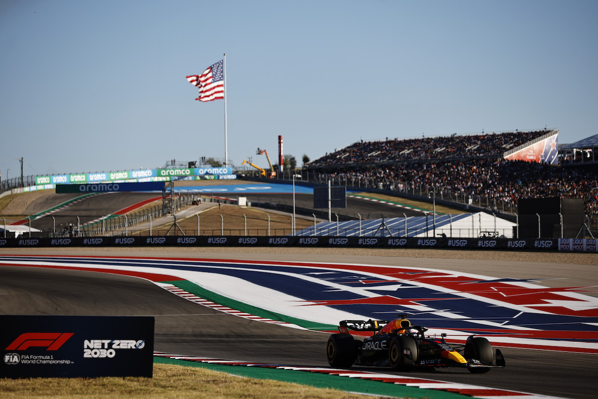 naru76_76's tweet photo. 今日から...アメリカGP!!
#F1 #F1GP https://t.co/8vbVYTEQGo