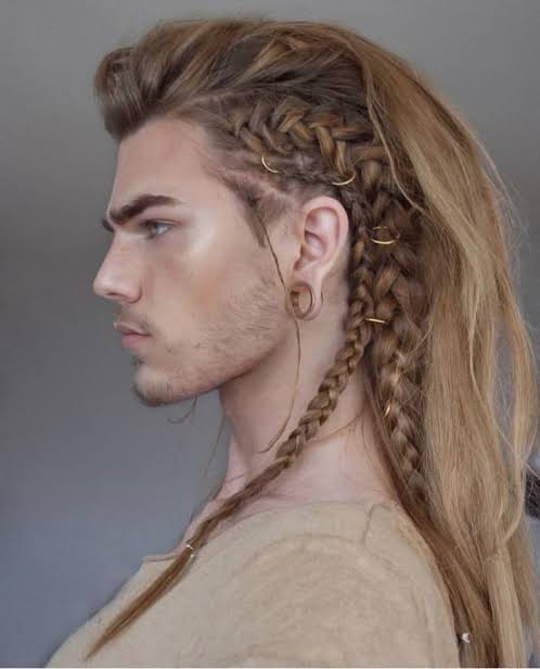 zahmae_'s tweet photo. Hindi naman sa nagpaparinig ako at umaasa ano ho. Pero look Sir Mark Familiara oh, ang ganda at astig di ba? ππ€
@imszmc can rock this look. Yes? OH HELL YES! π₯
@SB19Official #SB19
#SB19_PABLO #PABraids https://t.co/k2qUbrF07w