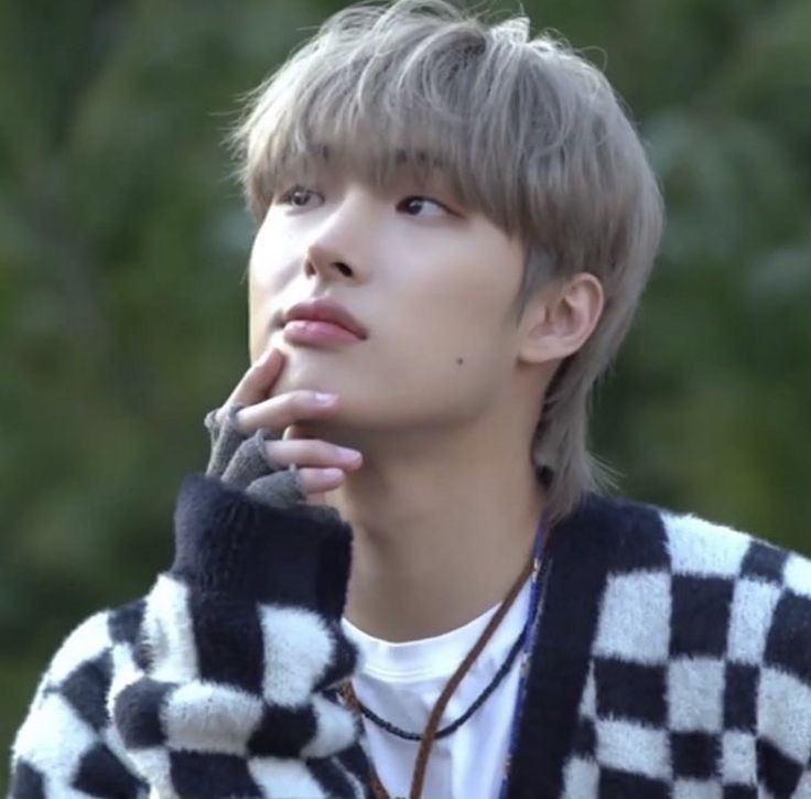 cliché as fck but who cares, the bad boy with his bratty babygirl😻😻