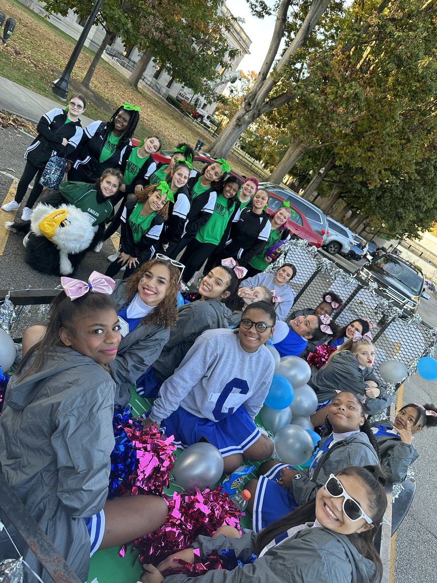 cheer_capital's tweet photo. #Cougars #HoCo2022 💙🐾🎀 https://t.co/a5D0ehV3Wl