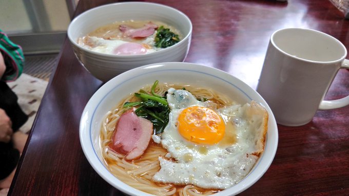 昼ごはんのラーメン 