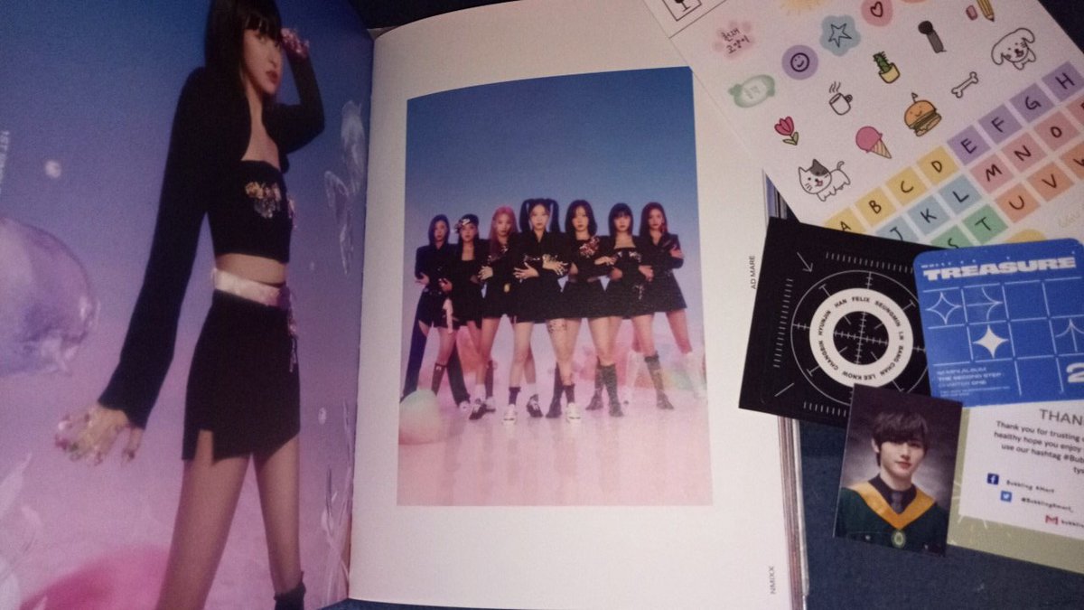 hello po <a href="/BubblingKmart_/">Bubbling KMart</a> , i alr recieved the album po na napanalunan ko sa ga niyo po. tysm po sa pa ga, album and sa mga freebies! kilig na kilig ako habang inoopen yung parcel super secured talaga dahil ang kapal ng bubble wrap. thank u po ulit mwa🥰😘
#BubblingKMart_GAproofs
