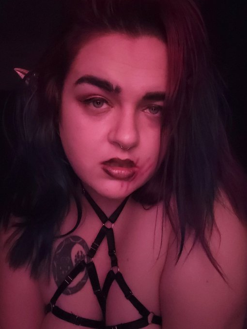 Bet. #nsfw #elf https://t.co/EM7X6vegJ3<a href="/tag/nsfw"class="tags">#nsfw</a><a href="/tag/elf"class="tags">#elf</a>