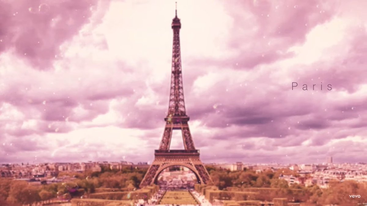 the pink bubbles and the eiffel tower...this is so miraculous ladybug coded