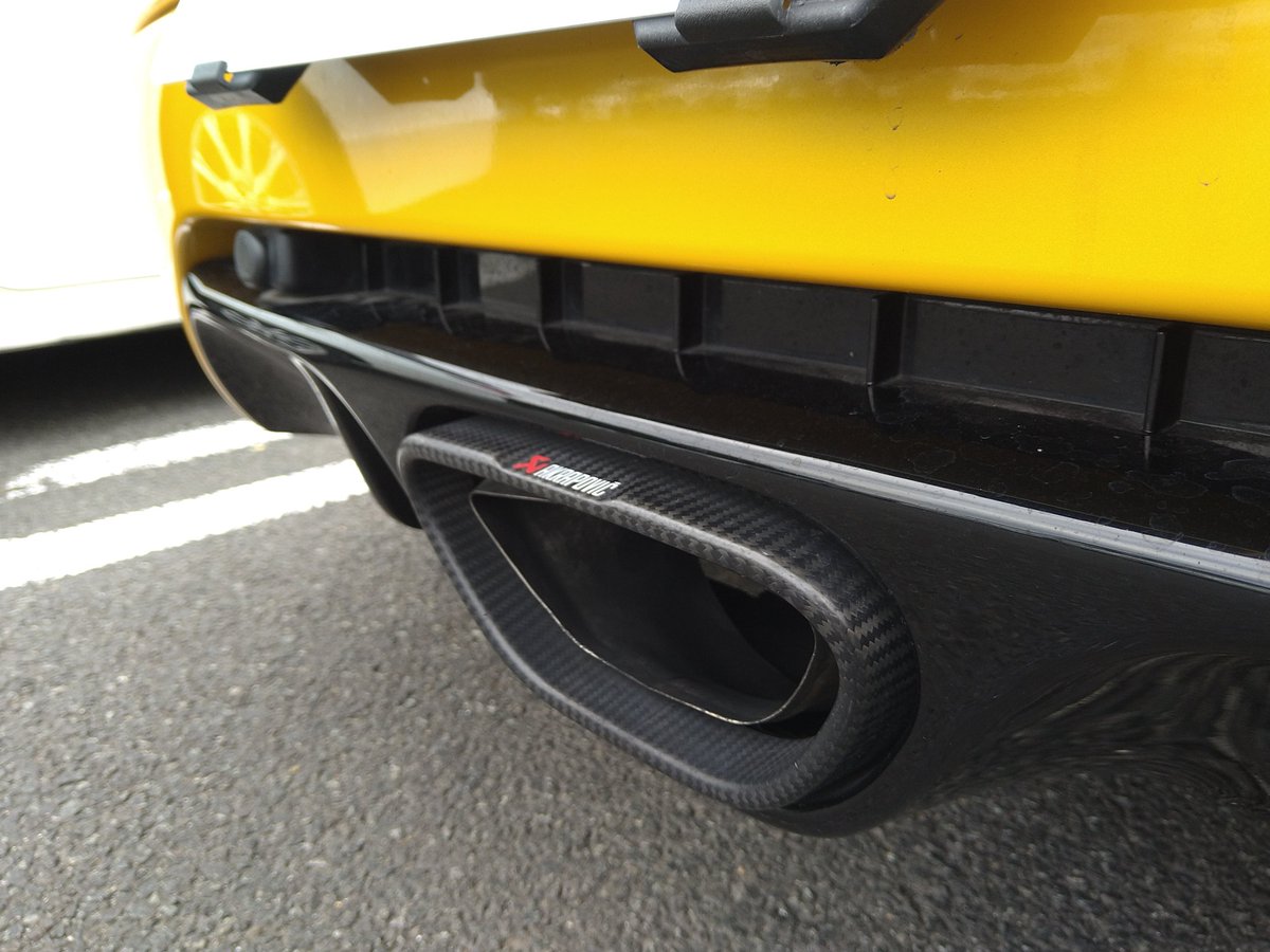 JSW0120RS's tweet photo. ついに…!!
メガーヌが納車されました🙌🙌
人生初マイカーはルノー車です
普通のRSを探していたはずなのに273Trophy2になってました笑
徐々に慣れていこうと思います!
どうぞよろしくお願いします🙇
#納車 #メガーヌ #megane3 #273trophy2 #ルノー https://t.co/tPmu0zb9fu
