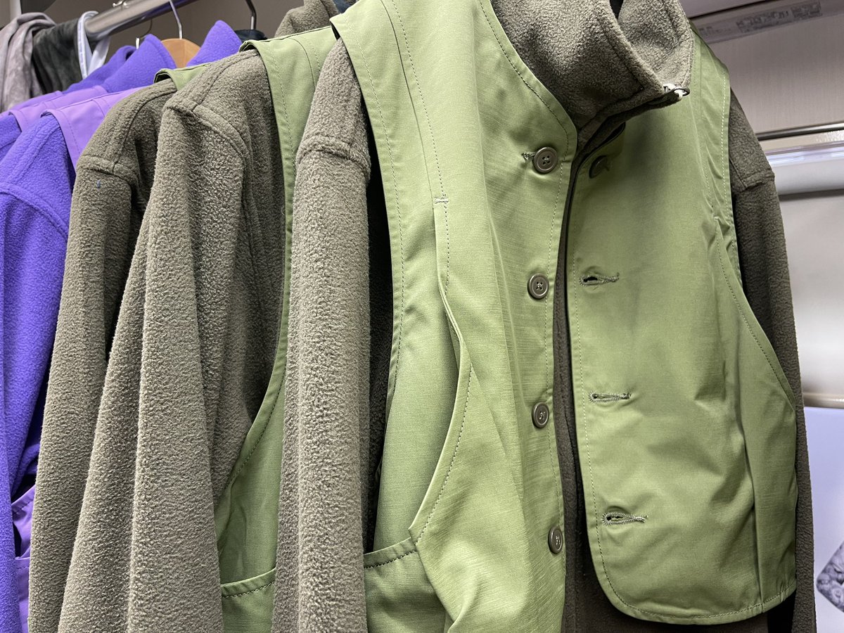 1Shinkirou's tweet photo. - WORKWARE -
Fleece Field SET-UP Jacket
#528
・
香港発・アジア圏から観たアメリカのワーカー、アーミーテイストを独自のフィルターを通して現代風にアレンジしたブランドです。
・
近日中に発売開始いたします。
・
当店、3年ぶりの復活です‼️
#workware https://t.co/xAjHWGiTk3