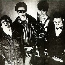 Released on this day in 1976: New Rose, the debut single from #TheDamned which is still one of the greatest songs ever written:
youtu.be/TUxFQ5QBiYk