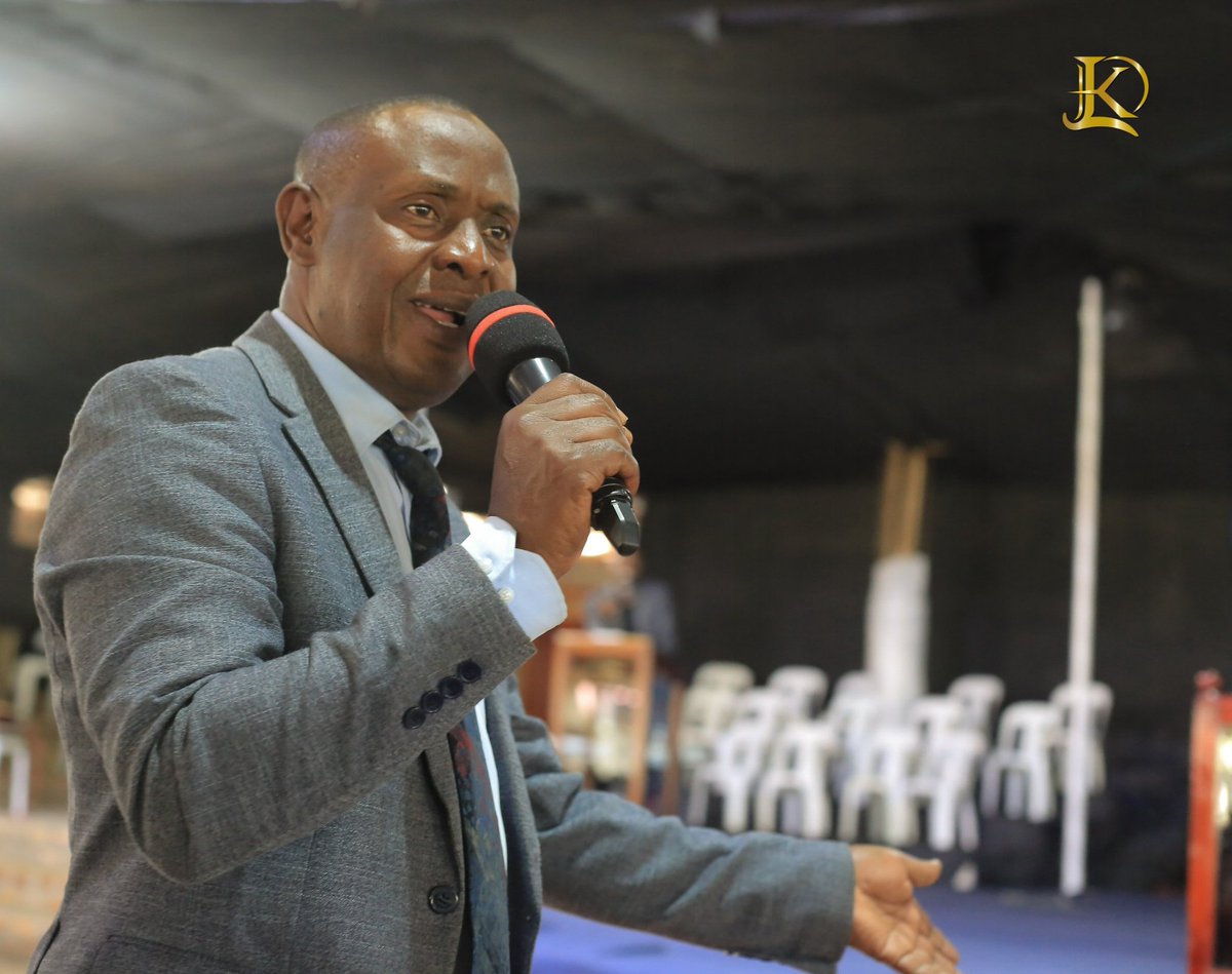 kl_dickson's tweet photo. God wants you to prosper. However for this to be effected, one must have atleast any of the two principles:
1. A service to offer
2. A product to sell
"... to give rain to your land in its season, and to bless all the work of your hands... Deut 28:12
#GodOfGoodness
#AbundantLife https://t.co/FTbKYz44cQ