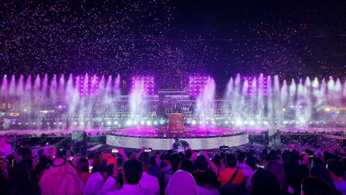 AlbarizCo's tweet photo. #RiyadhSeason Opening Durra Albariz is very happy to be the part of the Riyadh Season Opening 
#BeyondImagination
#حفل_افتتاح_موسم_الرياض https://t.co/i1n7EtKx8t
