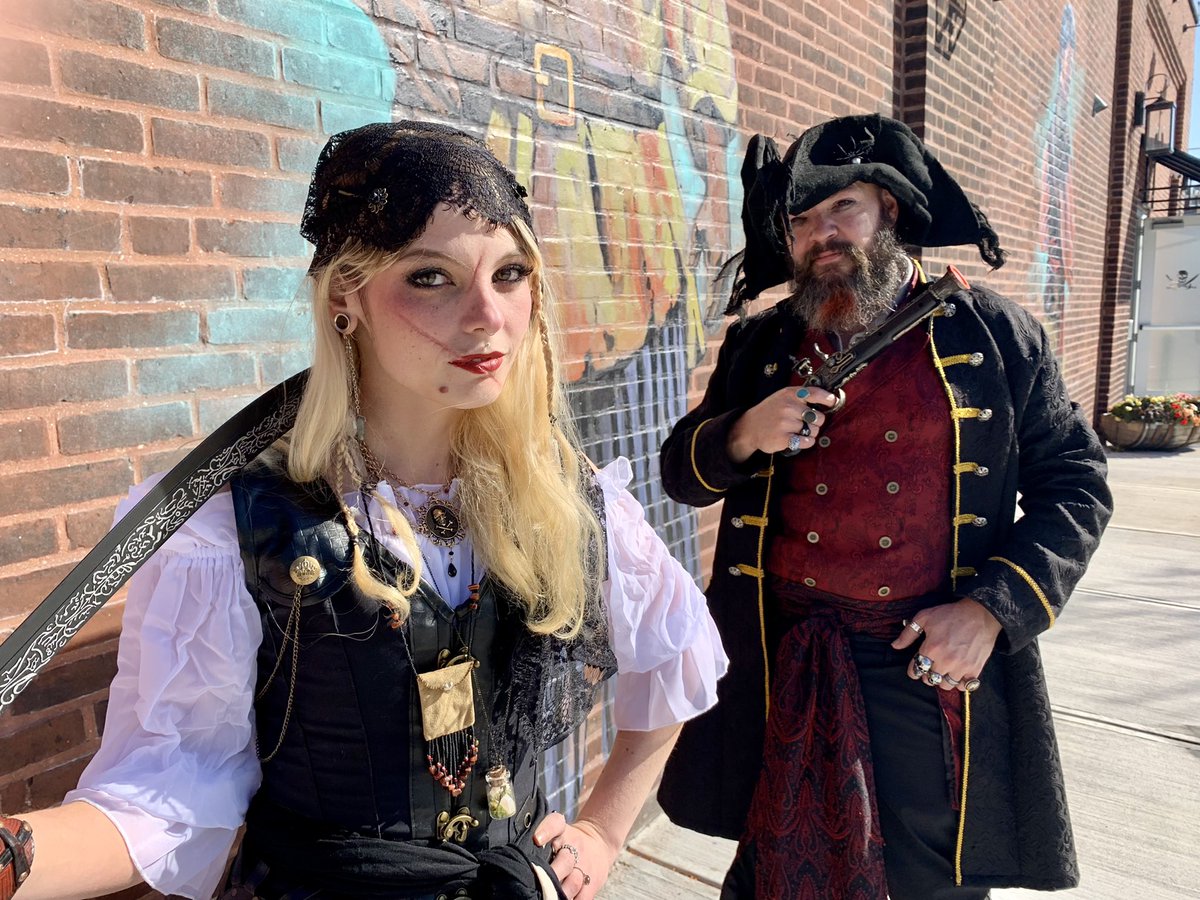 inkstaind_'s tweet photo. “May your anchor be tight, your cork be loose, your rum be spiced and your compass be true.”
.
Day 21 of of #31daysofhalloween 🏴☠️ baby’s first pirate costume #pirates #realpirates #dreadpirateroberts #makeup #mehronmakeup https://t.co/o4ZFytAbgb