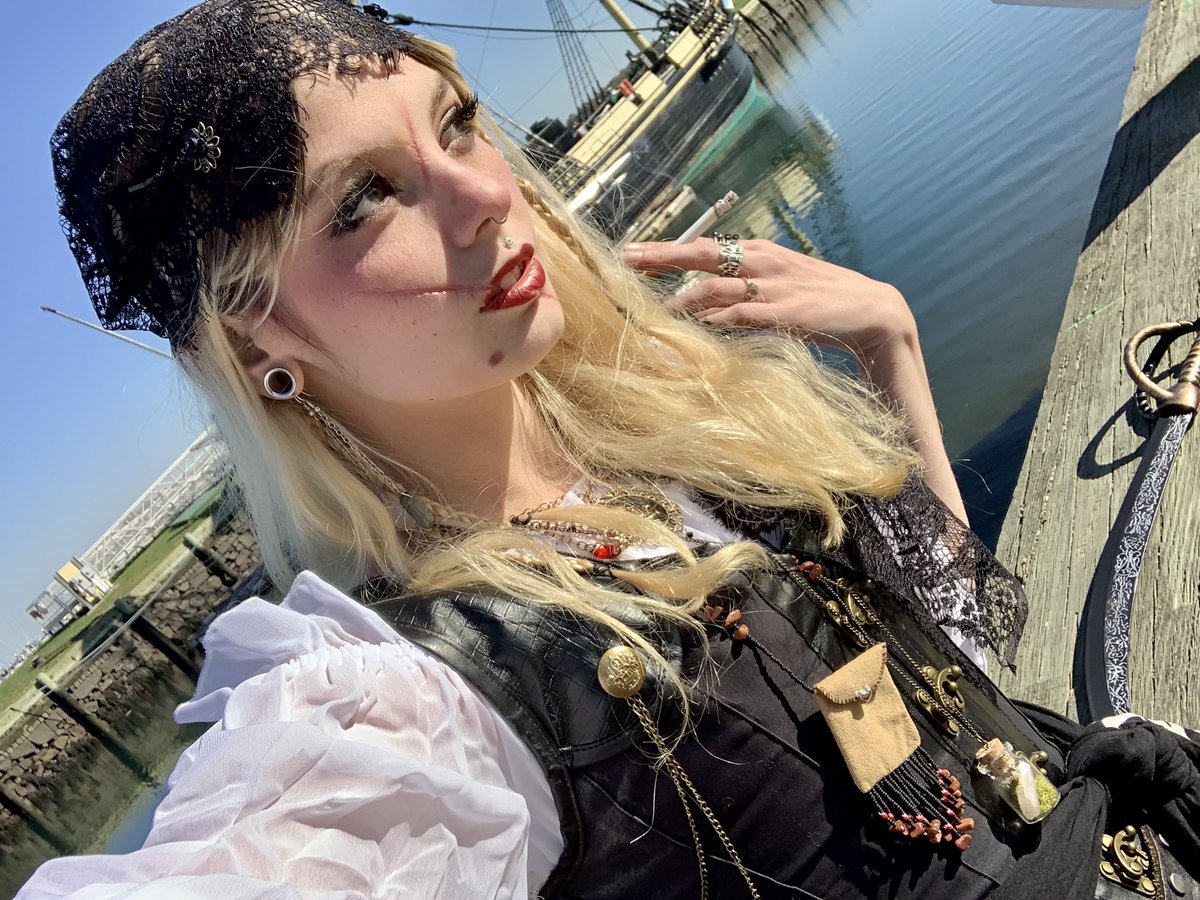 inkstaind_'s tweet photo. “May your anchor be tight, your cork be loose, your rum be spiced and your compass be true.”
.
Day 21 of of #31daysofhalloween 🏴☠️ baby’s first pirate costume #pirates #realpirates #dreadpirateroberts #makeup #mehronmakeup https://t.co/o4ZFytAbgb