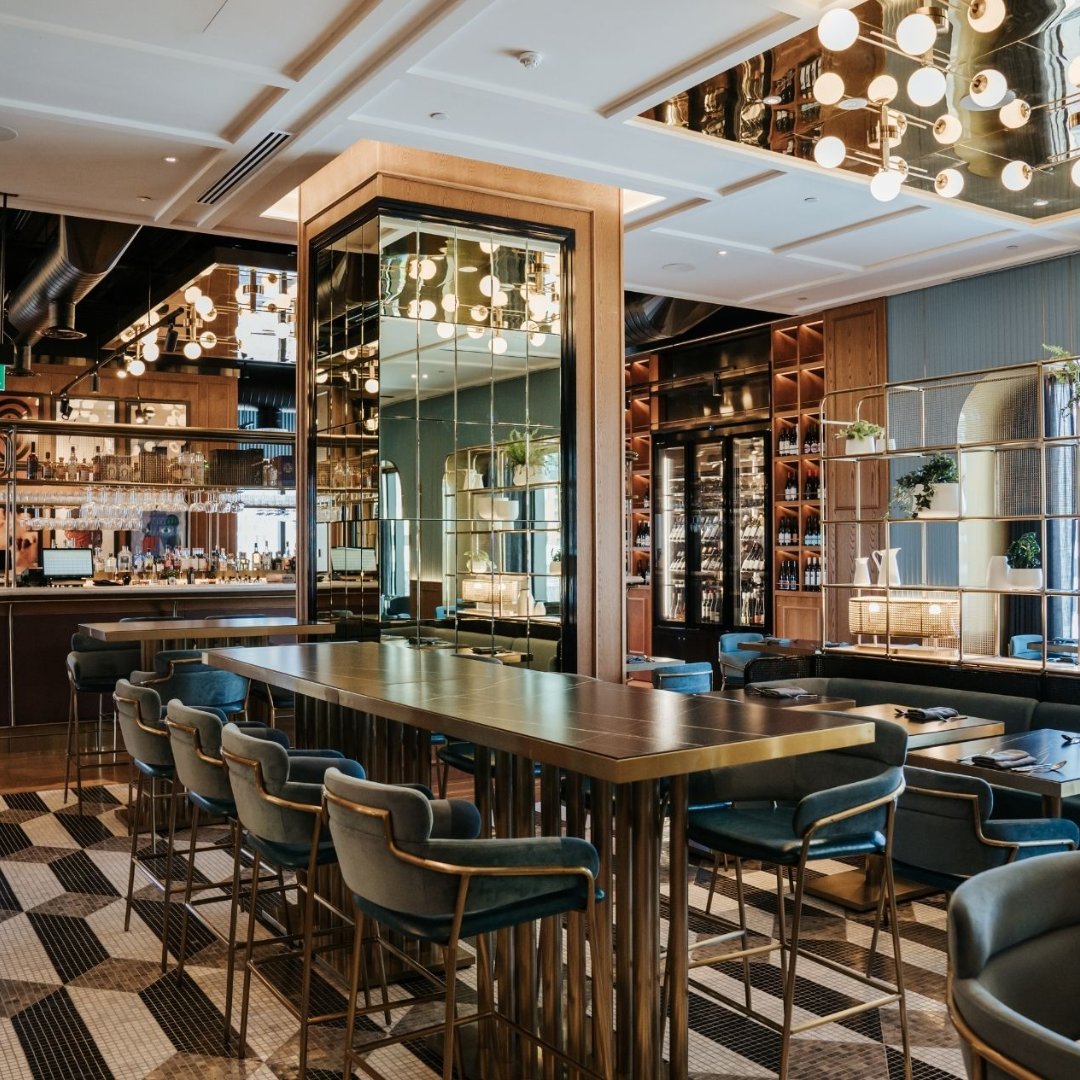 9to5AU's tweet photo. Heading to the @AdelaideFesCent for #9to5AU? Why not make a night of it at @SofitelAdelaide ⏰✨

Stop by Déjà Vu, the Champagne bar located at street level, for a pre-show drink or bite to eat. For more information, please visit https://t.co/HncKyY62Is. https://t.co/4fwbaXi4m8