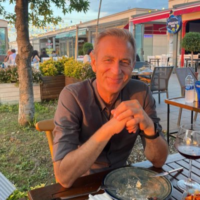 IsmailHusejnov's tweet photo. #NewProfilePic https://t.co/gnG2VKhHBH
