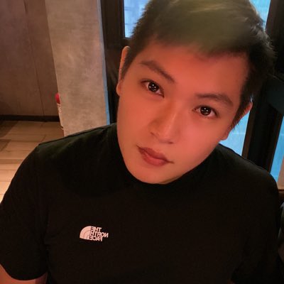#NewProfilePic (新個人資料照片)