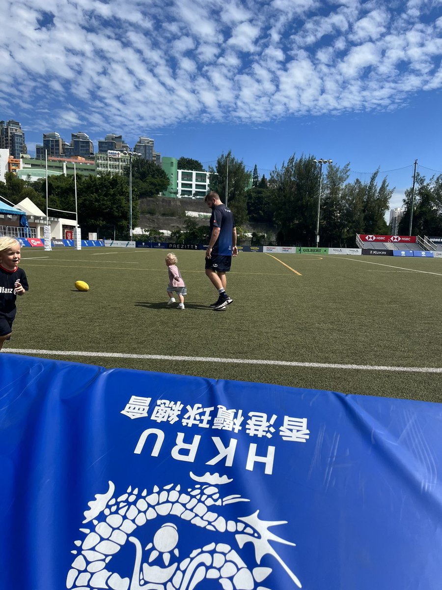 Fifi_lapomme's tweet photo. A great family morning with the @HongKongRugby before the boys set off on their final World Cup qualification tournament 🎉🫶 🏉 https://t.co/PypTTq495W