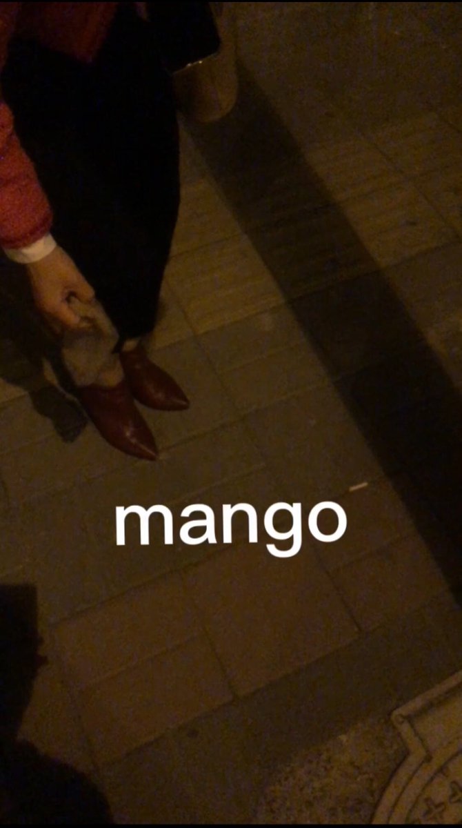 mango61201297's tweet photo. 地铁红靴少妇的肉色短丝 要视频的私 https://t.co/atxy9JonD2