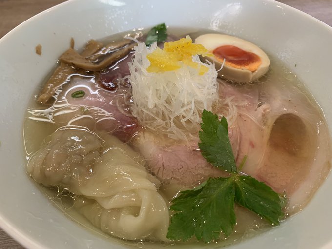 半年ぶりくらいに食ったら味変わった気がする
美味いんだけど 