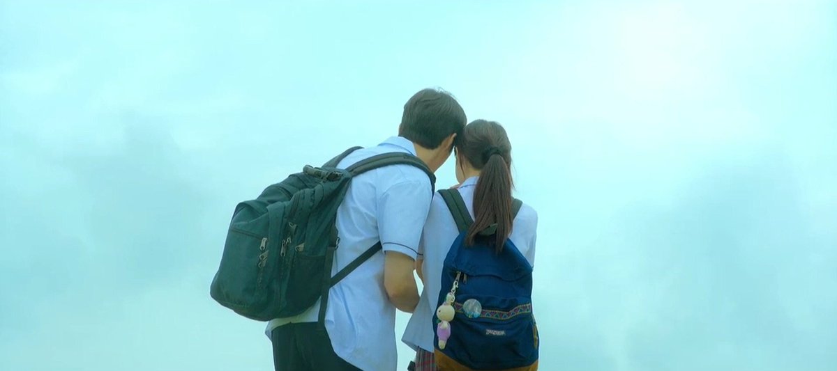 lovedbyyongbok's tweet image. It&apos;s called a 20th century girl because she was the only Bo-ra he ever knew, since he never got to see the 21st century girl. I can&apos;t stop crying, I thought it would be a romantic comedy, so it felt like a bucket of cold water.

#20thCenturyGirl