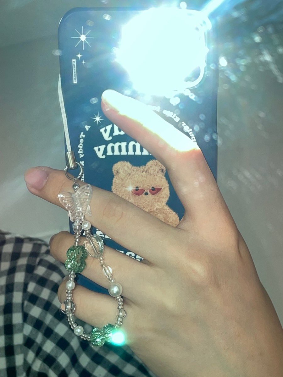 959713c's tweet photo. @sorry_heart_ 
행운키링🍀 수능을 위해🙏🏻✨ https://t.co/71QOaSvyx8