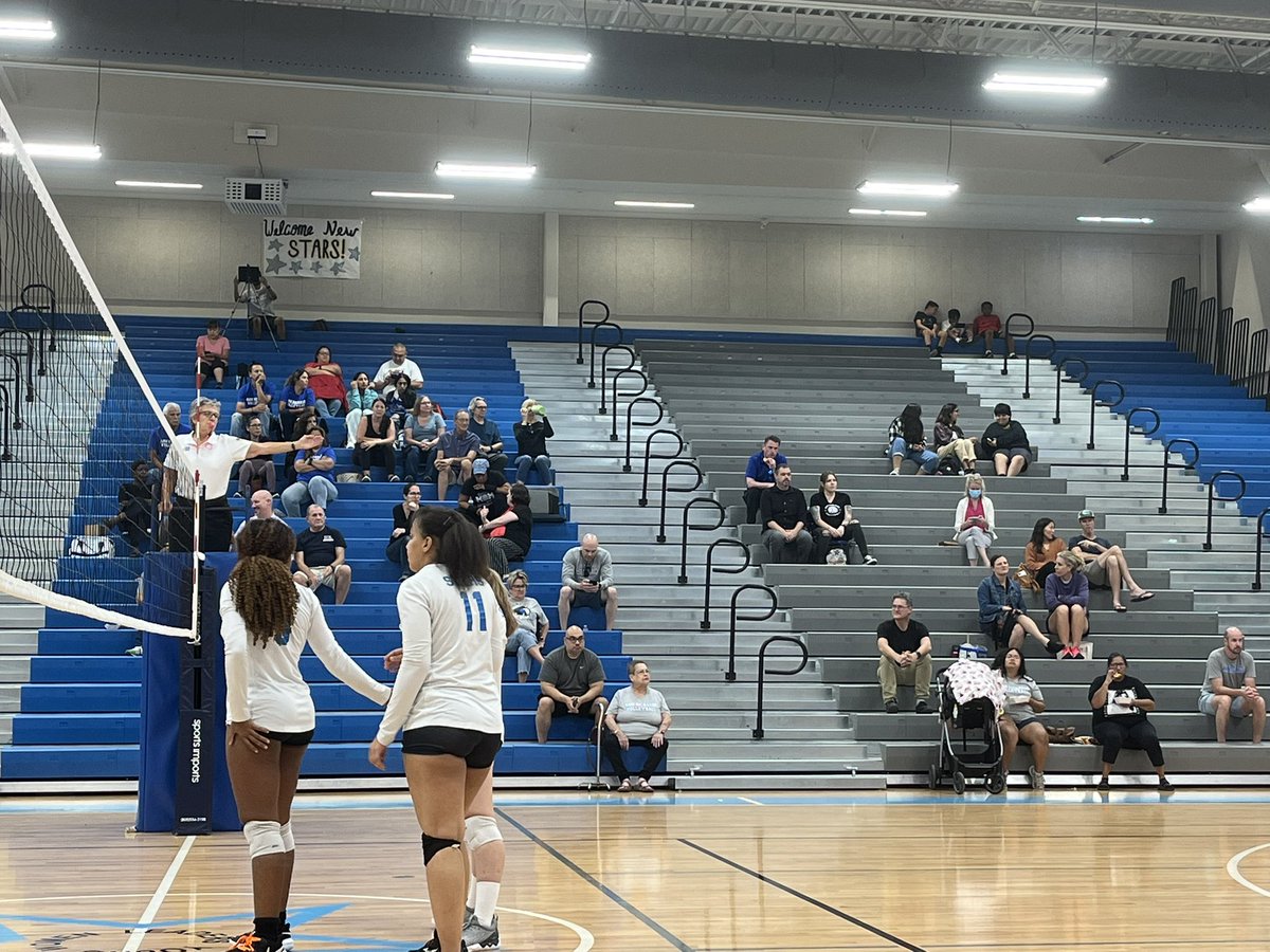 SydneePope15's tweet photo. Honored to be named one of the 🏐game day captains for the 3rd game in a row & we completed the 🧹 vs Crockett #arsstars https://t.co/qy2FYYlhbt