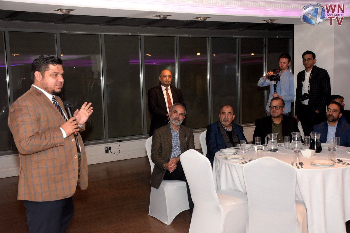 AlkhidmatOrg's tweet photo. President Alkhidmat Mr.@MAbdusShakoor  spoke to the Pakistani British community about #floodscrises in Pakistan at an event arranged by #AghoshUK in Birmingham. Aghosh UK is doing all that it can to help flood affectees out with this critical time, he acclaimed. https://t.co/2SEKFhYoIU