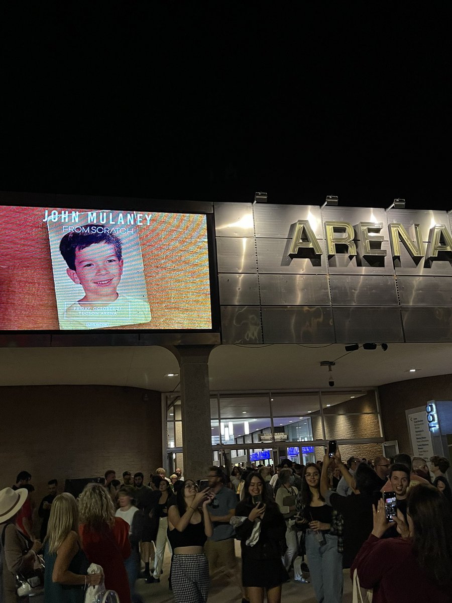 DestinyQuinnTV's tweet image. We’ve been big fans of @mulaney for several years now &amp;amp; he was incredible in person.

Don’t be too jealous, @BryanAMcCormick!