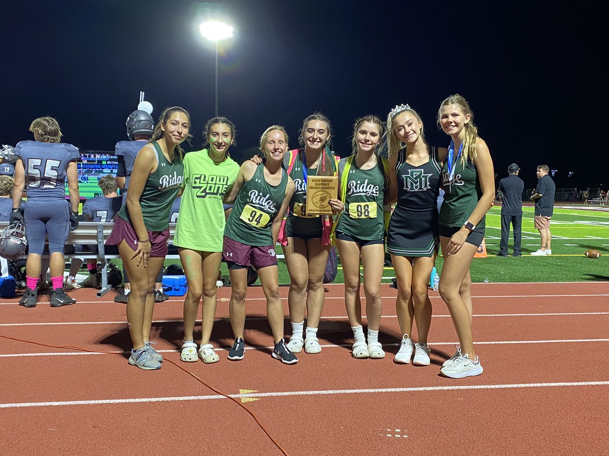 ridge_xctf's tweet image. Our Varsity Girls are the DISTRICT CHAMPS!!! Amazing Team Effort!

(2) Jessica Jacobsen
(4) Nicole Novara
(7) Risa Blacker
(12) Natalie Ramirez
(15) Regina Lopez
(24) Molly Rigdon
        Kiana Breuer

#GoRidge #1Ridge 

@mrhs_athletics @DVUSD @Ridge_Army @TheMRHS