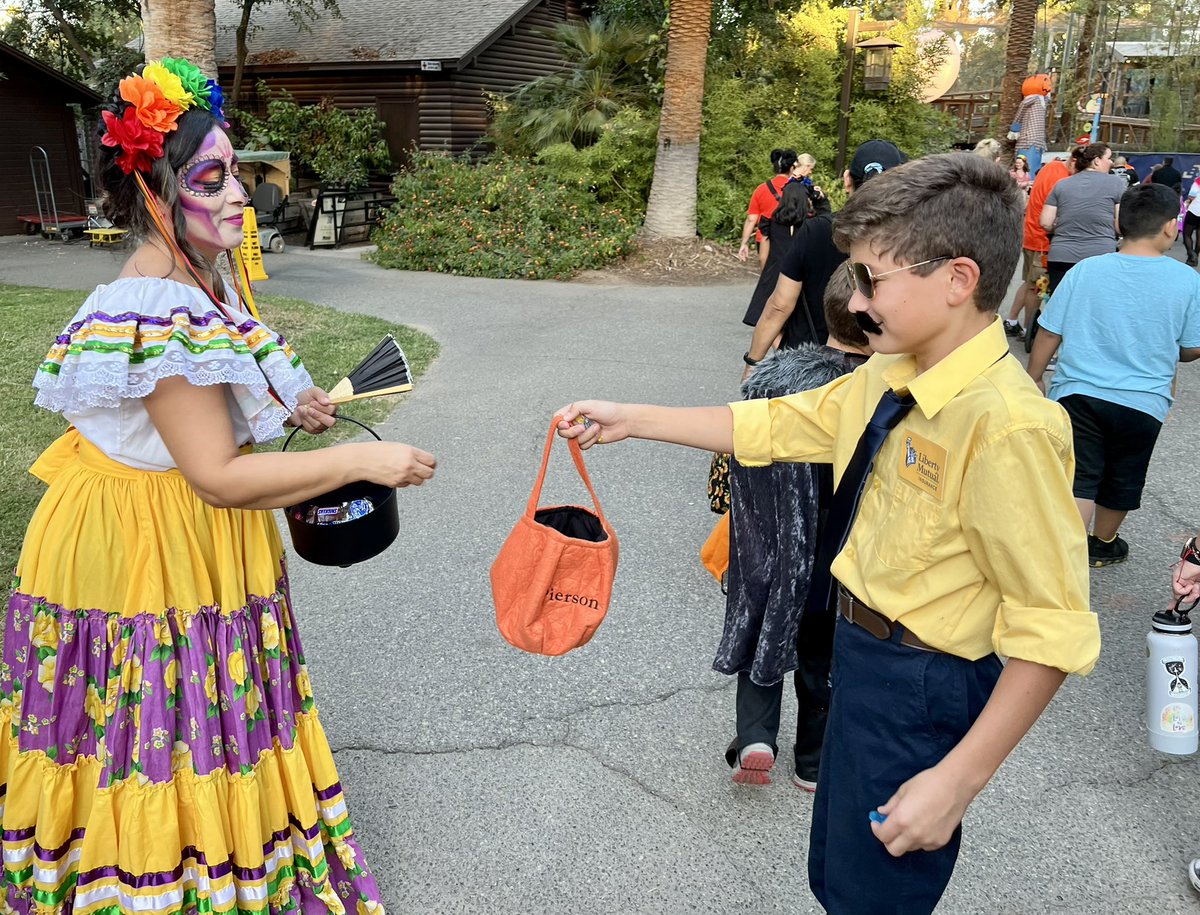 Never Bored Family tweet media