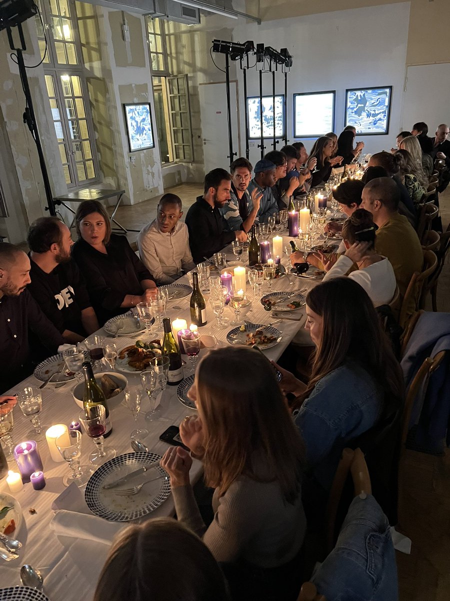 Amazing evening of community celebrating the work of <a href="/williamapan/">William Mapan</a> <a href="/weareunitlondon/">Unit</a> in Paris. On chain digital art. Watch out world. @joekennedystill <a href="/The_WickCulture/">The Wick Culture</a> #digitalart #paris #coding #artcollector