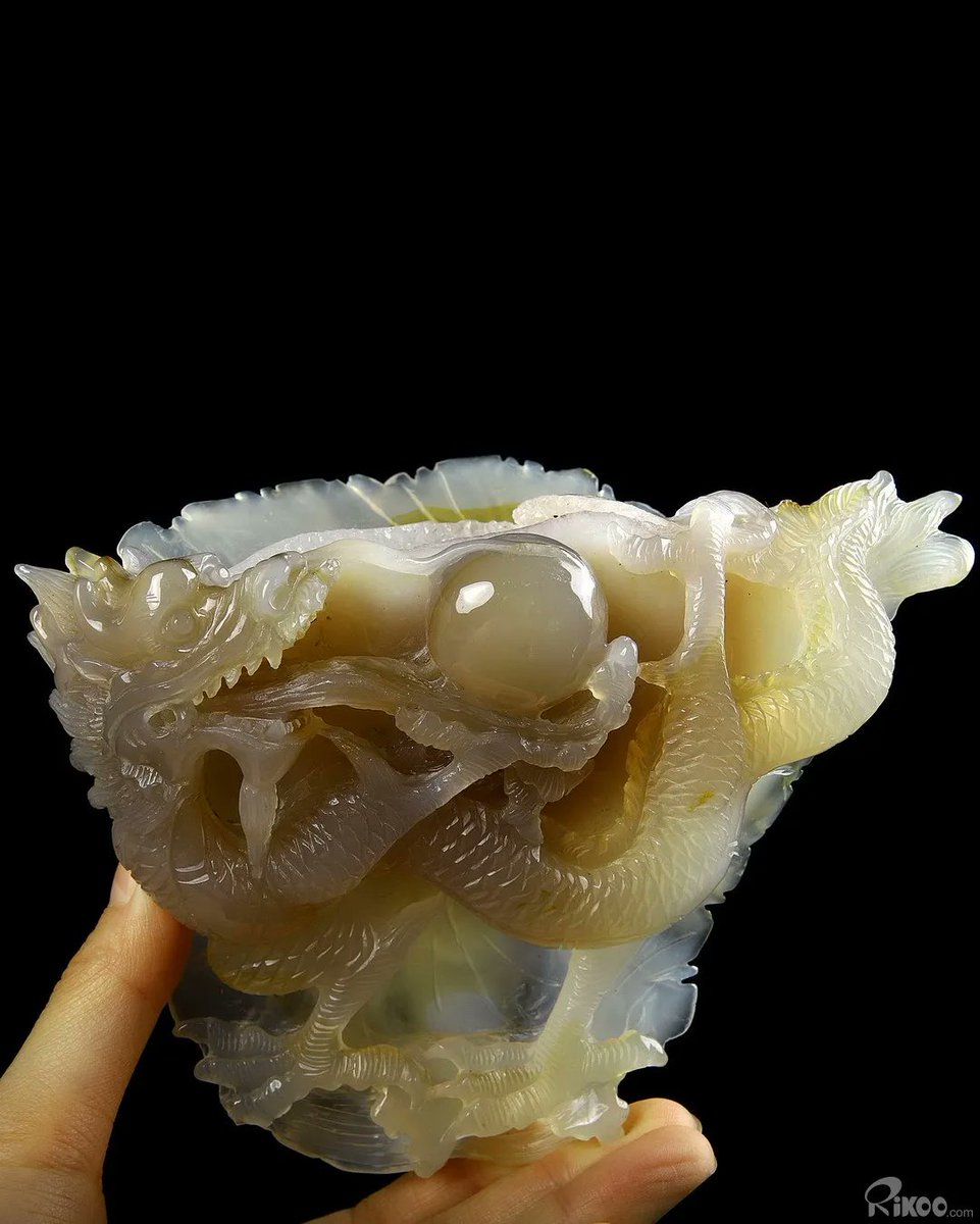 Rikoo_Gems's tweet photo. 7.3" Agate Geode Carved Crystal Dragon Sculpture, Crystal Healing 

https://t.co/6k8RfcDT2Q 

#agategeode #dragon #animal #geode #gems #gemstones #art #sculpture #crystals #carving #handmade #homedecor #craft #design #energy #healing #mineral #awesome #beautiful #nice https://t.co/3bWGCZOJXb
