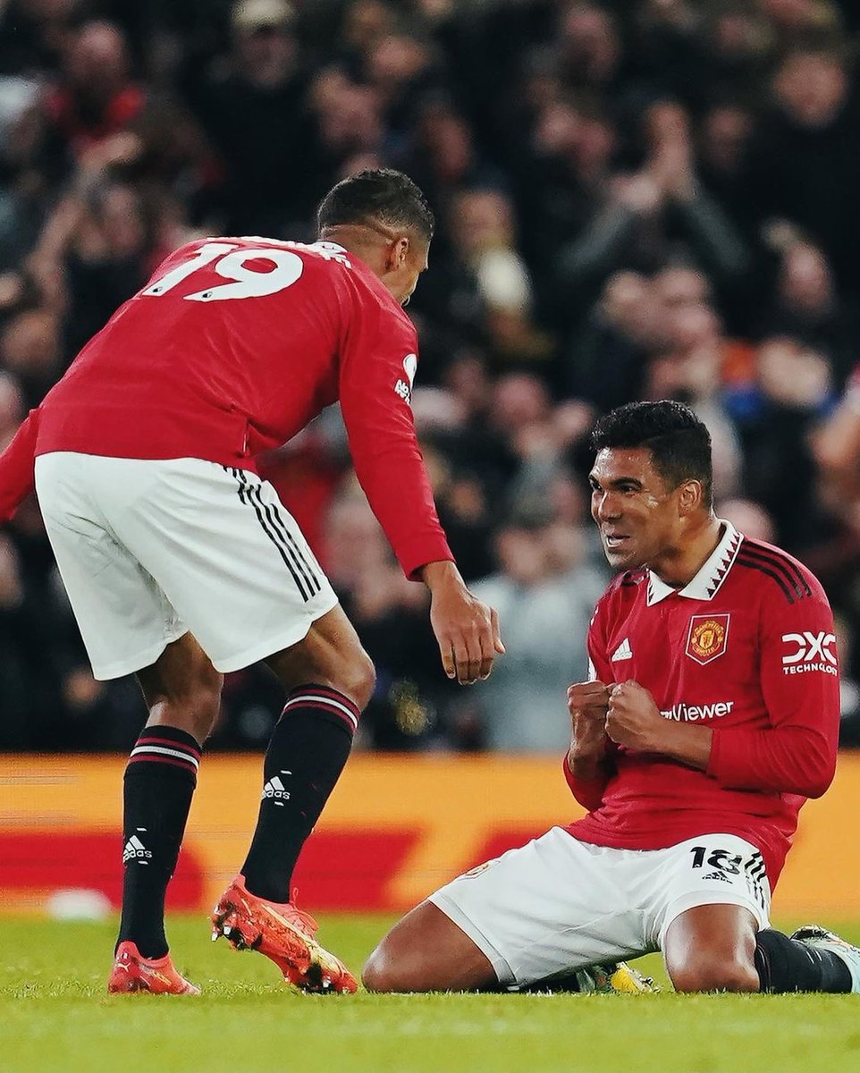 ManUtdInPidgin's tweet image. No Manchester United fan suppose get few followers because we get 150 million #MUFC daily active users on Twitter!

Retweet and drop ‘❤’ &amp;amp; follow each other.
#CHEMUN