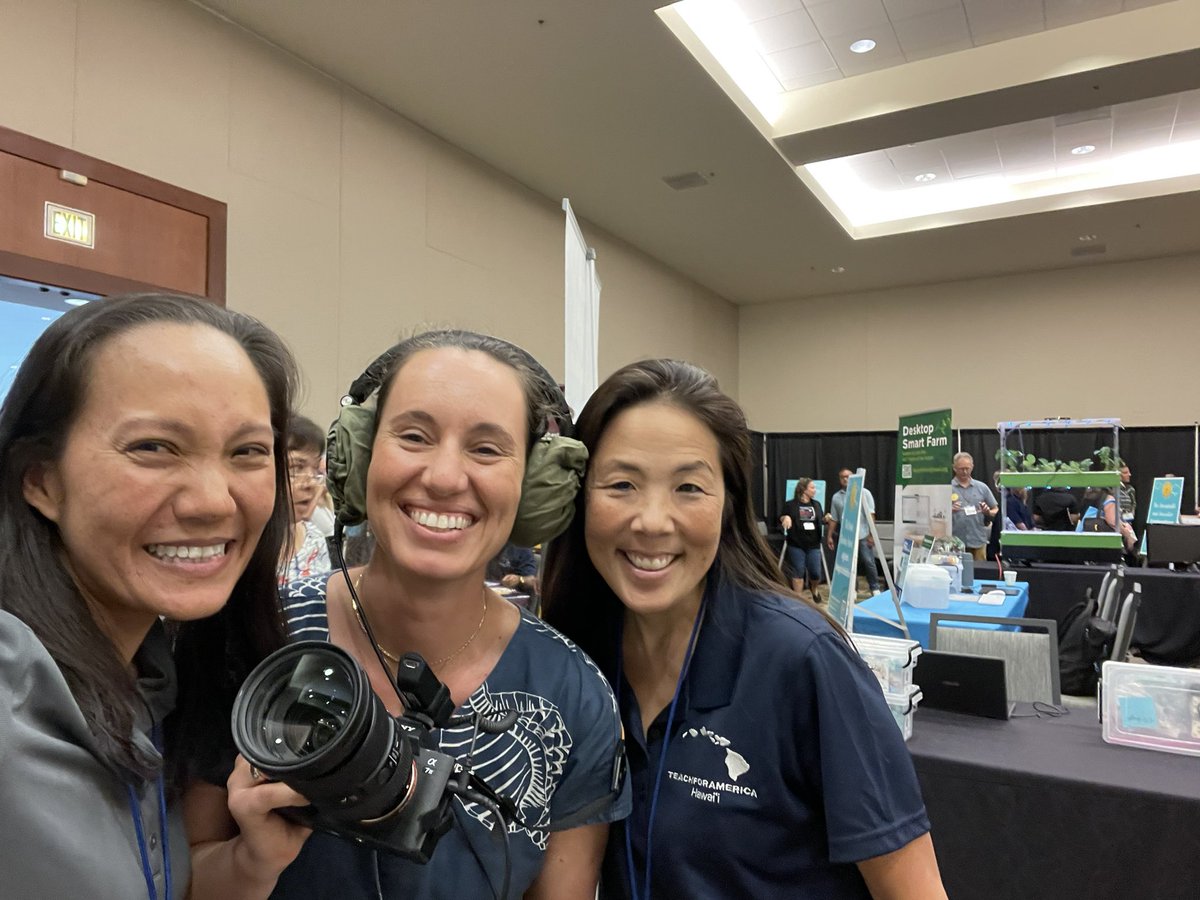 HawaiiMeilan's tweet photo. Mahalo @joshreppun, @melching5 #wscb for a fantastical Imaginarium at #sotf2022 to spark curiosity &amp; connections. I’m grateful for  @jiwase1 @zacharymorita @jillbaldemor @lialucine @mathieu_w @WesleyAdkins05 @Jheimowitz @AgenaCasey @RobertLandau1 @kaponoc @TFAHawaii https://t.co/EE5sZ3CYGE