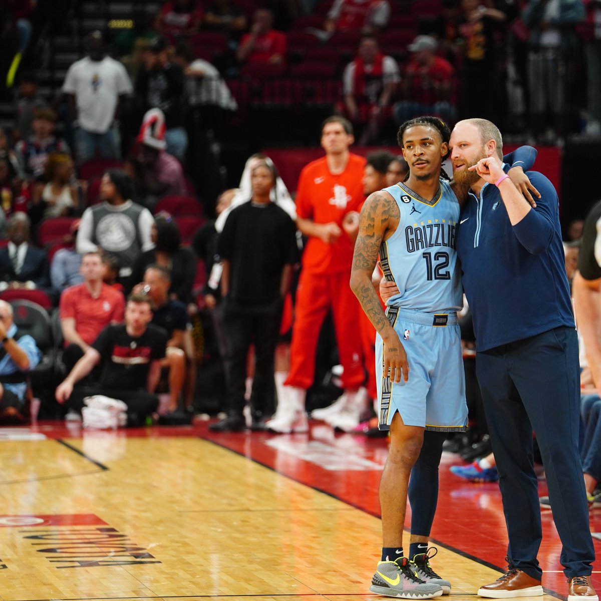 🎿 49.
🎿 8 assists. 
🎿 2 blocks. 
🎿 1 steal. 
🎿 4 rebounds. 

<a href="/JaMorant/">Ja Morant</a> did it all tonight. goodnight grizz gang.