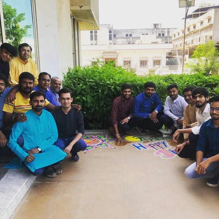 TopsunL's tweet photo. May the lamps of Diwali brighten your life and Rangoli add more hues to your life. Have a Happy Diwali!
For More Information Contact us: 
Mail US: sales@topsunenergy.com
For More info: https://t.co/kWKR3TII8W
#happydiwali #diwali #happydiwali2022 #newyear #deepavali #topsunenergy https://t.co/PKGYTbfgVx
