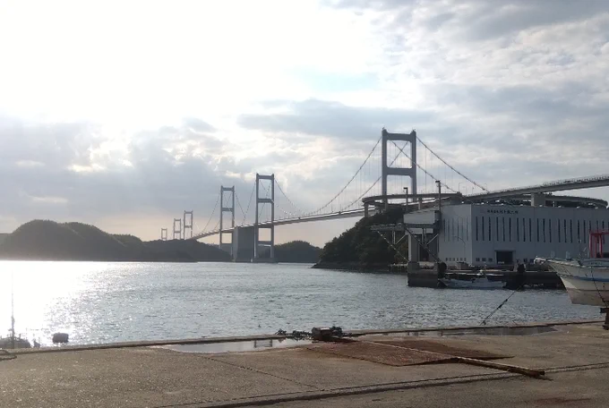 海抜数十メートル分登るだけだ、どってことないさ。

悪ぃ…やっぱつれぇわ… 