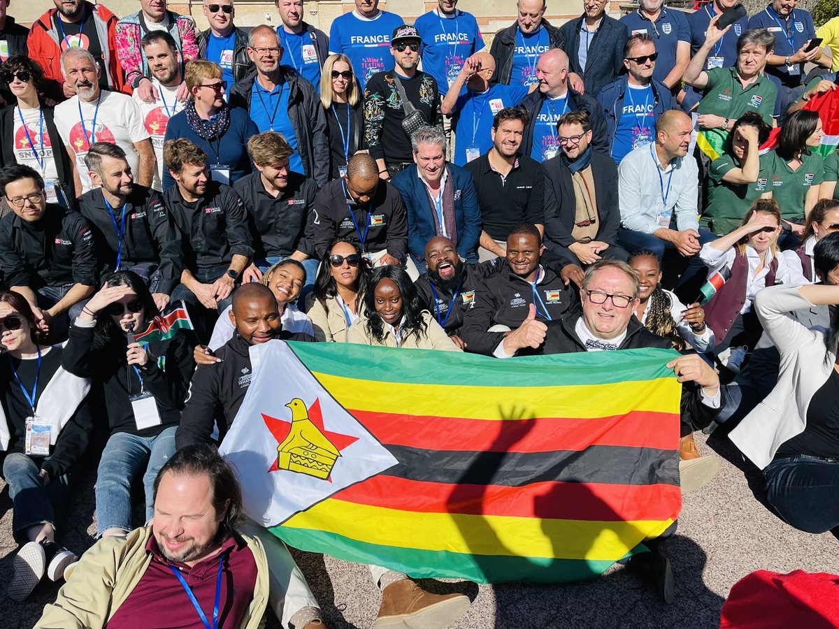 2015 vs 2022 photos of world blind wine tasting championships taken in France. In 2015 I was with team SA and 2022 with team Zimbabwe. Super happy to see the power of diversity taking shape in the wine world. <a href="/JancisRobinson/">Jancis Robinson</a>