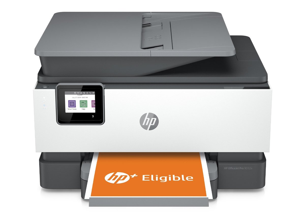 Tessaramics's tweet photo. @Hbomberguy I've always assumed it was hp(like the printer)bomberguy because you're delivering clear essays, like a printer would, in video format https://t.co/m1h4B0A6qY