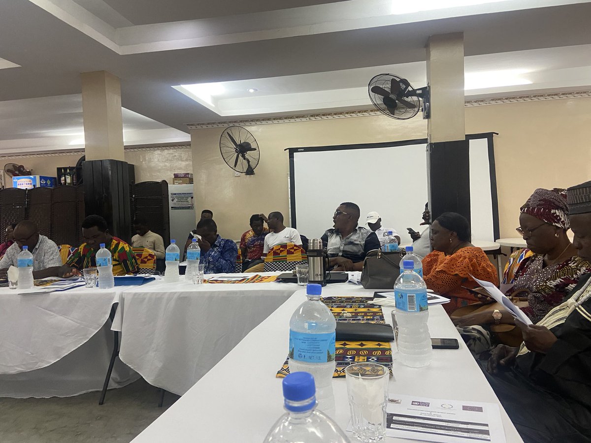 Clerk, Parliament of Sierra Leone🇸🇱 (@clerkposl) on Twitter photo My parliament, <a href="/parl_sl/">parliament.gov.sl</a> leadership and the PSC leadership meet in makeni to deepening understanding and set the pace for budget appropriation . Thanks to our partners <a href="/IPUparliament/">IPUparliament</a> <a href="/EUinSierraLeone/">EU in Sierra Leone</a> <a href="/UNDPSierraLeone/">UNDP in Sierra Leone</a> <a href="/WFD_SierraLeone/">WFD Sierra Leone</a> My parliament, <a href="/parl_sl/">parliament.gov.sl</a> leadership and the PSC leadership meet in makeni to deepening understanding and set the pace for budget appropriation . Thanks to our partners <a href="/IPUparliament/">IPUparliament</a> <a href="/EUinSierraLeone/">EU in Sierra Leone</a> <a href="/UNDPSierraLeone/">UNDP in Sierra Leone</a> <a href="/WFD_SierraLeone/">WFD Sierra Leone</a>