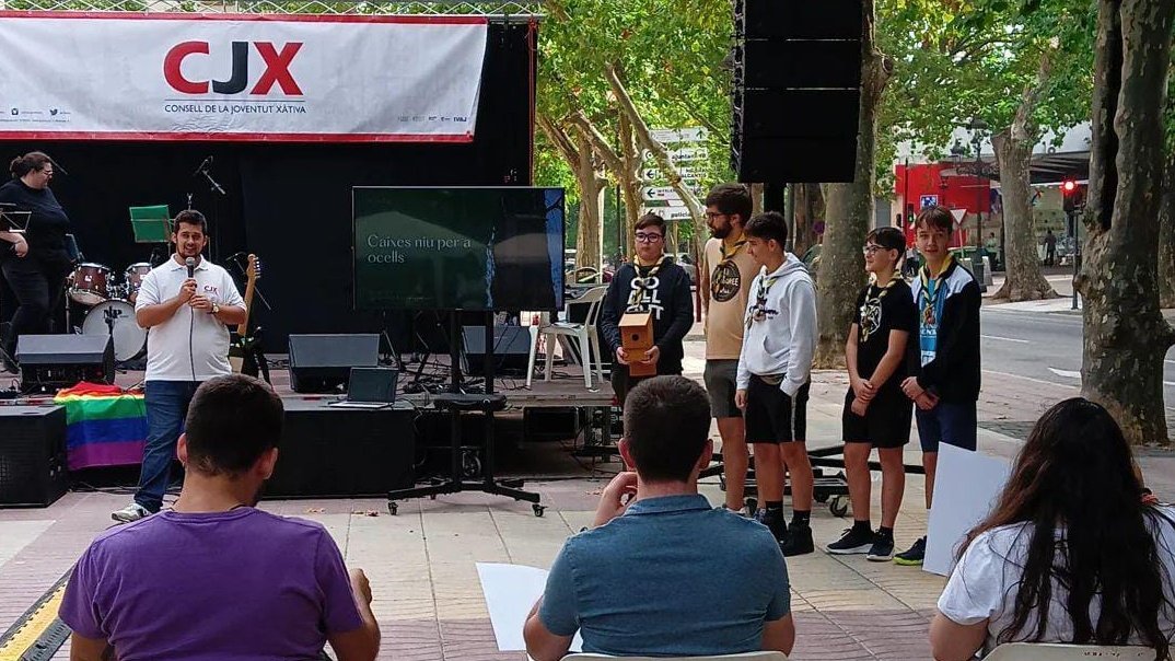 Guillermo Delegido Terol (@gdelegido) on Twitter photo Un any més podem gaudir de la Fesjove que organitzem des del <a href="/CJXativa/">Consell de la Joventut de Xàtiva</a>. Moltes gràcies a totes les associacions que han participat i totes les persones que ens heu visitat i ajudat a fer possible aquest fira.
Enhorabona <a href="/AlexandraBoluda/">Alexandra Boluda</a>, @su__3006, <a href="/GuillermoXativa/">GuillermoXàtiva</a>! 👏🏼 Un any més podem gaudir de la Fesjove que organitzem des del <a href="/CJXativa/">Consell de la Joventut de Xàtiva</a>. Moltes gràcies a totes les associacions que han participat i totes les persones que ens heu visitat i ajudat a fer possible aquest fira.
Enhorabona <a href="/AlexandraBoluda/">Alexandra Boluda</a>, @su__3006, <a href="/GuillermoXativa/">GuillermoXàtiva</a>! 👏🏼