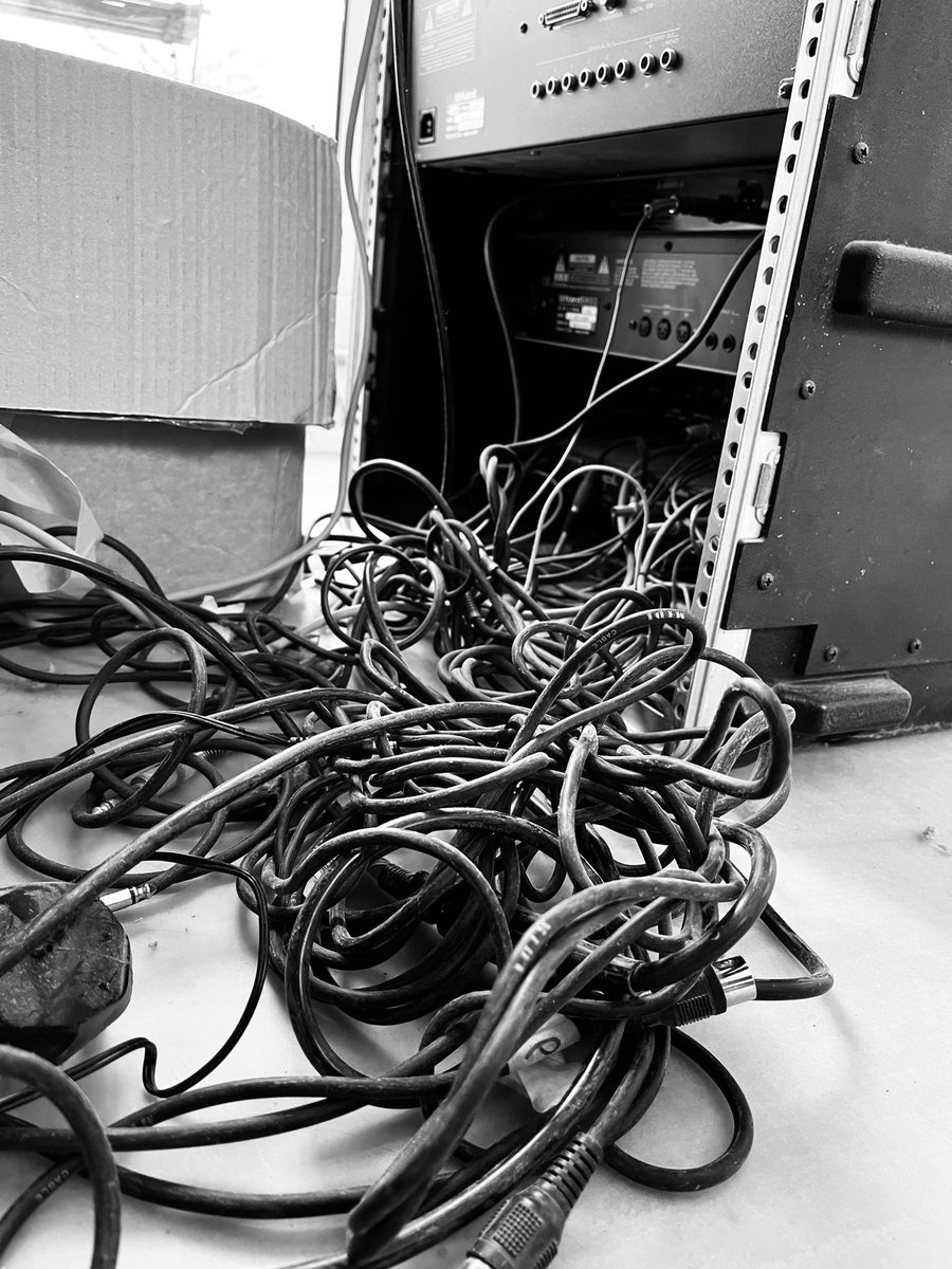 NickChicane's tweet photo. Today looks like this….. 😬🫣
#oldstudio/newstudio https://t.co/CVICfvjYpk