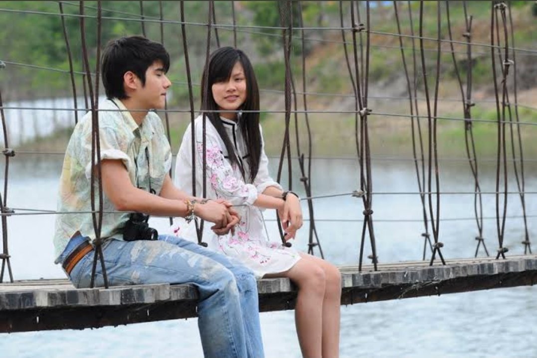 blueskypallette's tweet photo. Want more a taste of "beautiful first love, but we go separated ways, at times we could meet again, at times not?" like #20thCenturyGirl (2022)?
Here goes classic thread 🧵

Crazy Little Thing Called Love (Thai, 2010)
Our Times (Taiwan, 2015)
Ada Apa Dengan Cinta? (INA, 2002) https://t.co/hCdgXOft0G
