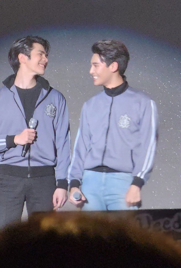 moonofmilepo's tweet photo. A little more like is heartbeat, a little more than heartbeat is love, and a little more than love is you.

@milephakphum @Nnattawin1 
#MilePhakphum #Nnattawin

 #MileApoxKPWTManila https://t.co/P61nG0BcuN