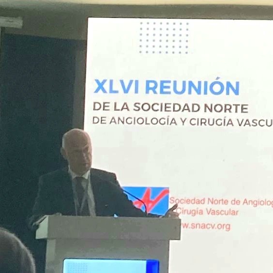 Doctorrial's tweet photo. Reunión de la Sociedad Norte de Angiología y Cirugía Vascular.
🔵Ponencias: " Tratamiento de la insuficiencia del sistema venoso superficial."
"¿Podemos hacer algo más con los pacientes con EVC?."
#doctorrial #insuficienciavenosa https://t.co/IxDM7JmUxI