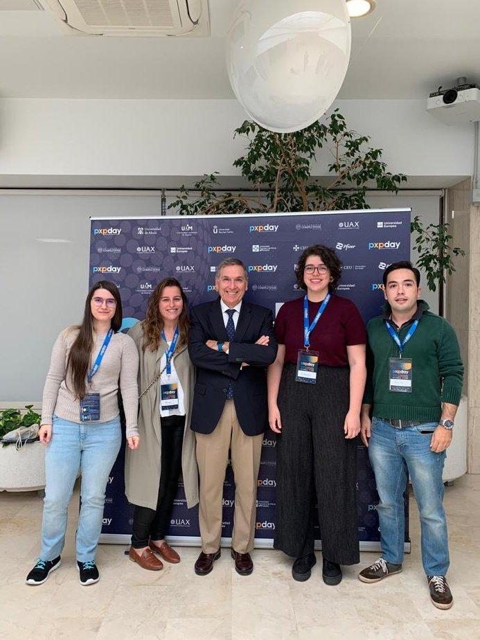 uspceumedicina's tweet photo. ¡Estamos en el #PXPday ! Nuestro Decano @chivato_perez y alumnos y profesores de nuestra Universidad @USPCEU participan hoy en el @pxpday_es junto con compañeros de las otras 7 Facultades de Medicina de la Comunidad Autónoma de Madrid. ¡Un día genial! 🎉 https://t.co/AorNQ4MyWJ