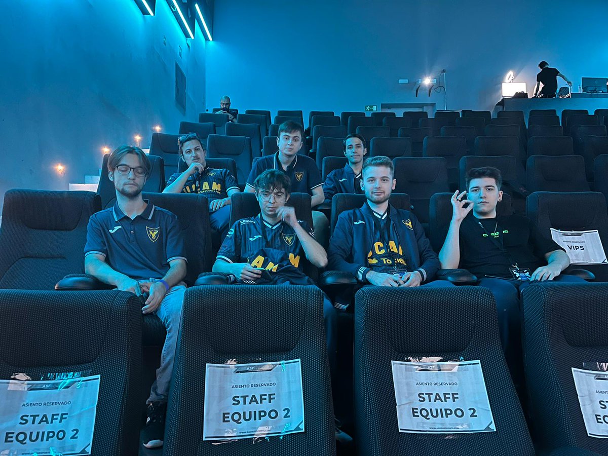 Estamos listos para la parada presencial de @asobu_esports de League Of Legends. Contamos con vuestro a apoyo a las 18:00.

📺 twitch.tv/ASOBU_esports

#Academy #GoUCAMTokiers 👊