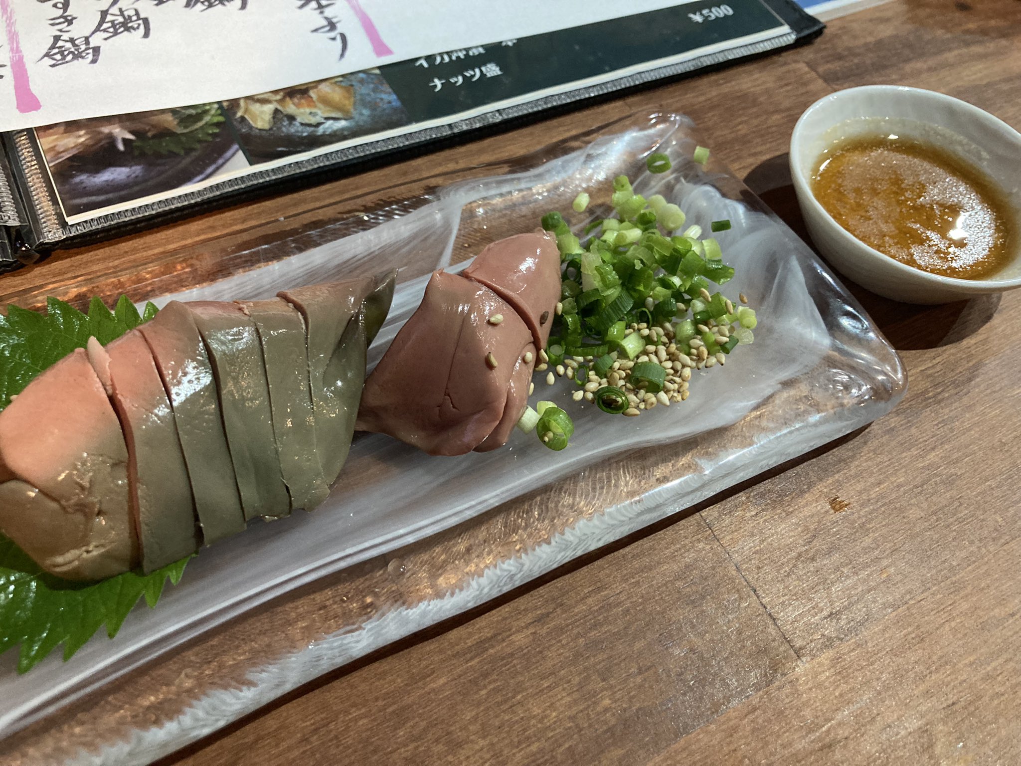 わさびマヨ 今日の水戸駅の居酒屋さんはまる久 美味い 美味いぞ レバーが美味いぞ 火を通したレバーは基本的に食感とか味がダメなんだが ここの白レバーはそれがほぼない さらに焼き鳥もこのデカさで100円台とチョー安い 最高ですわ W 裏