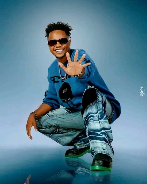 mastermuzikprod's tweet photo. Repost from @Masterland :

💙💙💙

Good news soon!!🚀

-

#GTGFIESTA 
📸 :@eloi_photography/@dans__group
👕:@keymars_fashion/ @maduwa_fashion

🎹🎥🎙Welcome to Master Muzik Records

#Masterland
#mastermuzikrecords https://t.co/dNgSwEdiNa